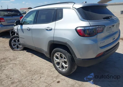 2024 Jeep Compass Latitude 4X4 from USA, damaged, VIN 3C4NJDBN4RT110925